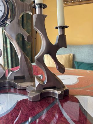 Conjunto Candelabro y Reloj de hierro puro