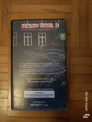 Película VHS Berlín Túnel 21