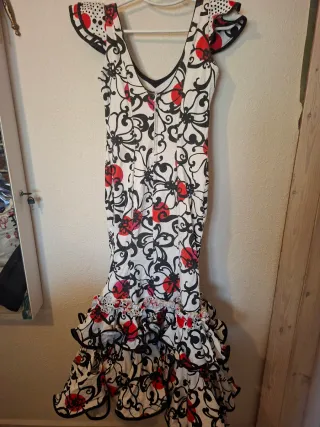 Traje de flamenca volantes