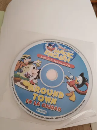 Libro infantil de Disney para aprender inglés.