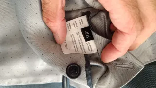 Traje gris elegante