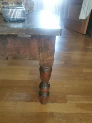 Mesa de centro de madera rústica