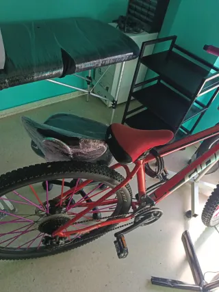 Bicicleta Giant Montaña Roja