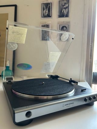 Reprod Vinilos Audio-Technica  AT-LP60XUSB noenvio