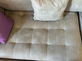 Sofá chaise longue tela beige y morado