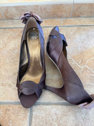 Zapatos de fiesta Nora burdeos