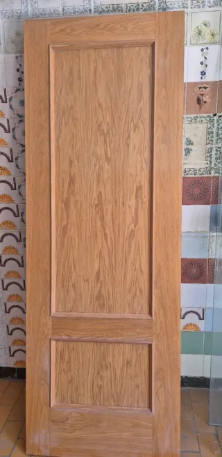 Puertas de roble nuevas sin uso  40€ c/u (4)