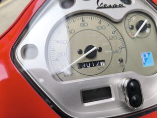 Vespa LX 125 ie Rojo 2013