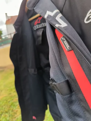 Chaqueta Alpinestars Negra con Detalles Verdes