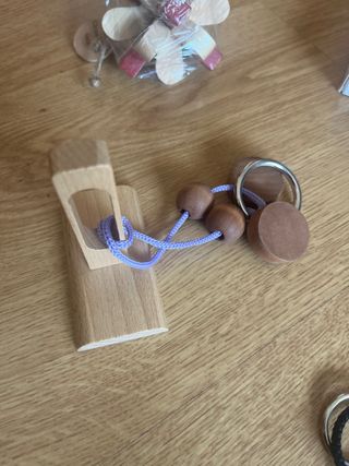 Puzzles de madera y metal