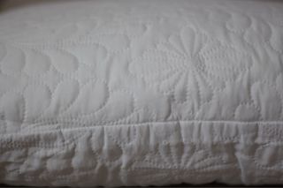 Almohada Viscoelástica Microfibra Blanca