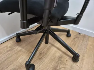 Silla de oficina Steelcase Negra