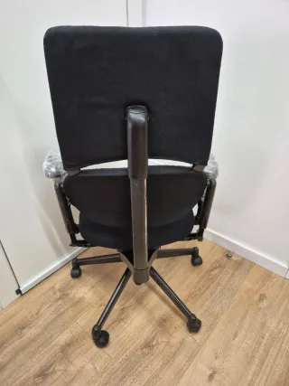 Silla de oficina Steelcase Negra
