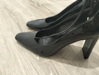 Zapatos charol Zara tacón alto