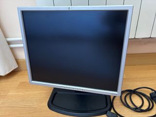 Monitor HP 1755 Plata/Negro