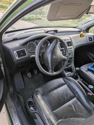 Peugeot 307 2004