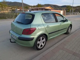 Peugeot 307 2004