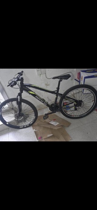 Bicicleta Mítica Negra
