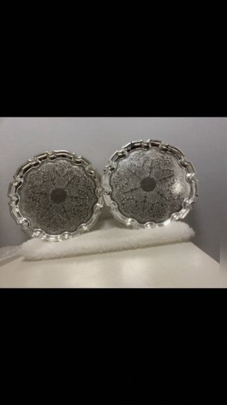 OPOR.2 PRECIOSAS .NUEVAS .8€ BANDEJAS.