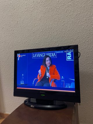 Televisor Hitachi 22 con HDMI