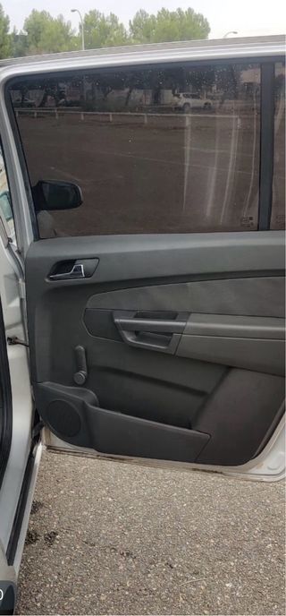 Opel Zafira B 2006