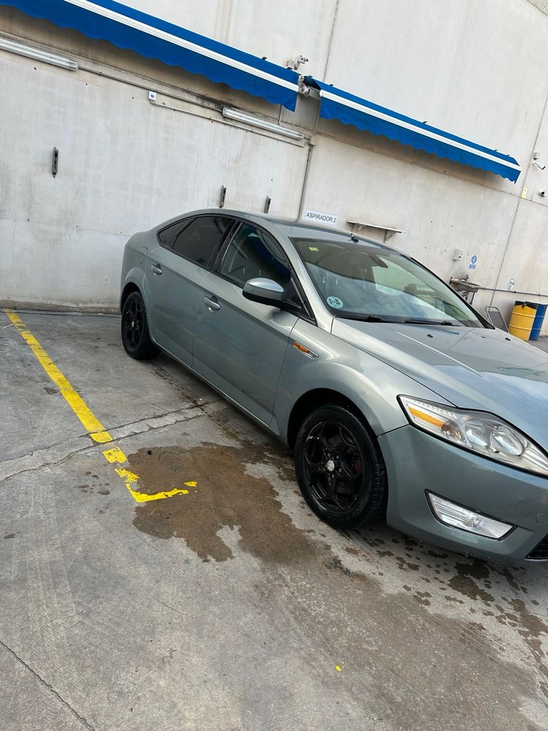 Ford Mondeo 2008 - foto 1