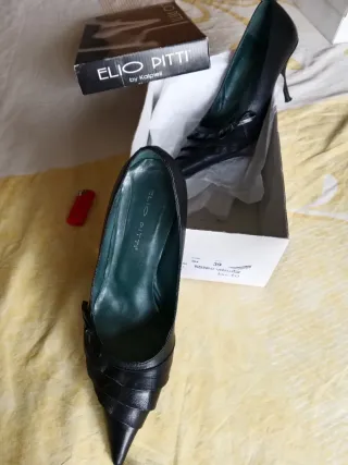 Zapatos punta y  tacón fino