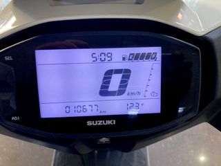 Suzuki Avenis 125 Scooter