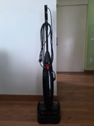 Aspiradora que aspira y friega Vileda Jet Clean