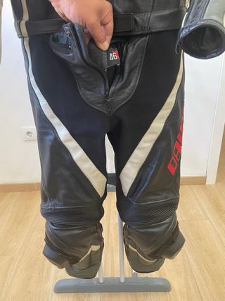 Mono 2 piezas Dainese  Talla 46