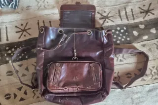 Mochila de piel auténtica