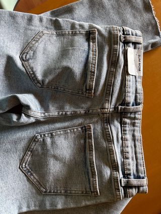 Pantalones tejanos talla 30 nuevos