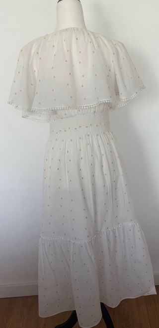 Vestido Ibicenco Blanco con Detalles Dorados