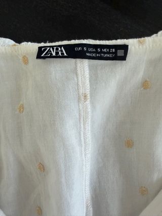 Vestido Ibicenco Blanco con Detalles Dorados