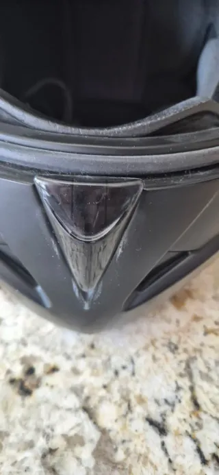 Casco de moto negro Airoh