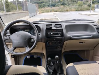 Nissan Terrano II 2000