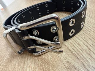 Cintura Shein nera con borchie argento