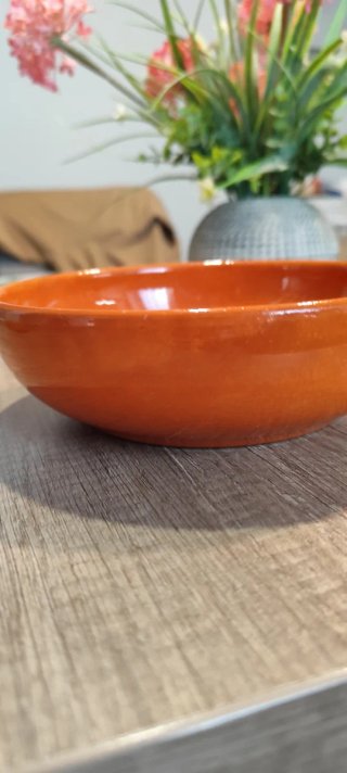 Ciotola in terracotta arancione