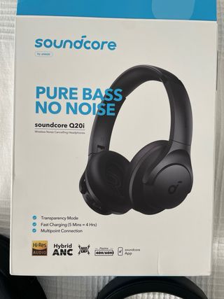 Cascos Soundcore Q20i Negros + Funda