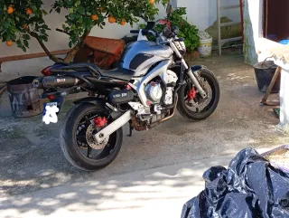 Yamaha FZ6 Naked