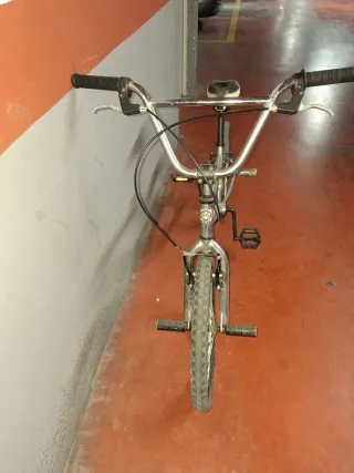 Bicicleta BMX Monty Cromada