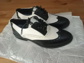 Zapatos Oxford Clásicos Swing Blanco y Negro