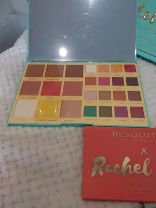 Paletas Revolution x Rachel Leary + Regalo