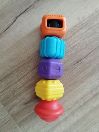 Cubo de actividades para bebé