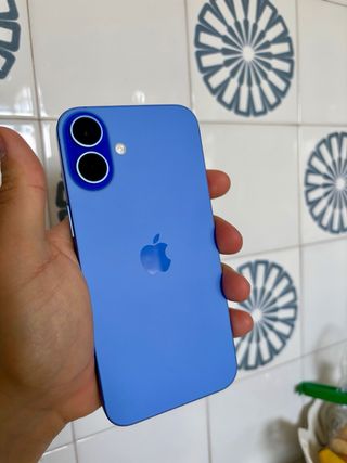 iPhone 16 Plus 128GB Azul / batería al 100%