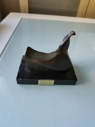 Escultura o Figura de bronce. Toro de lidia