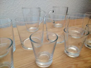 Juego de 12 vasos de cristal