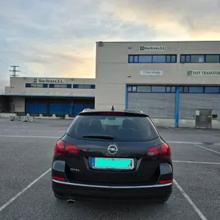 Opel Astra 2014