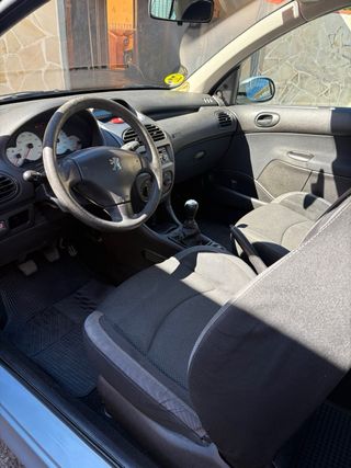 Peugeot 206 2003