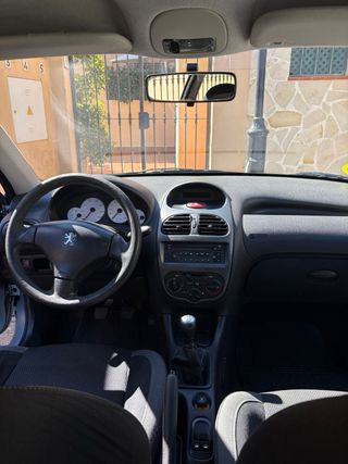 Peugeot 206 2003